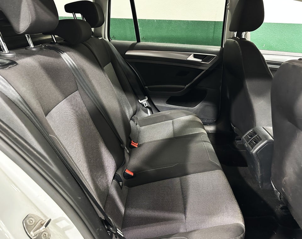 VW Golf VII 1,4 TSi 125 Comfortline Variant DSG 5d