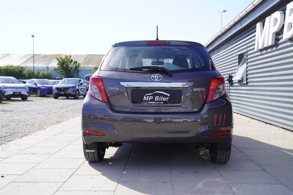 Toyota Yaris 1,0 VVT-i T2 Touch 5d