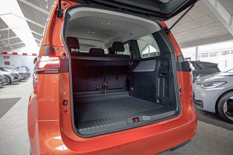 VW ID.Buzz 77 Pro SWB 5d