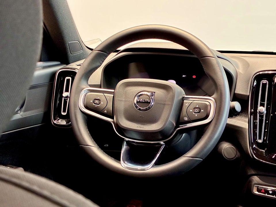 Volvo C40 ReCharge Core 5d