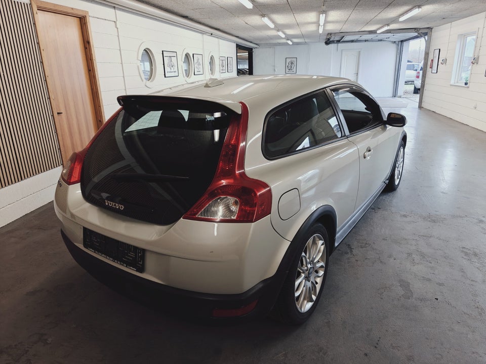 Volvo C30 1,6 Sport Celebration 3d