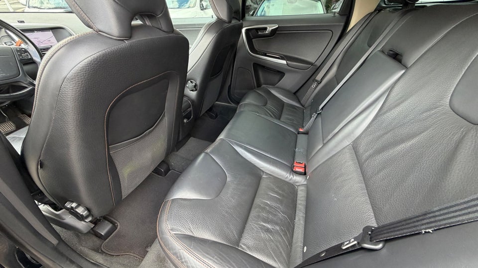 Volvo XC60 2,0 D3 163 Momentum aut. 5d