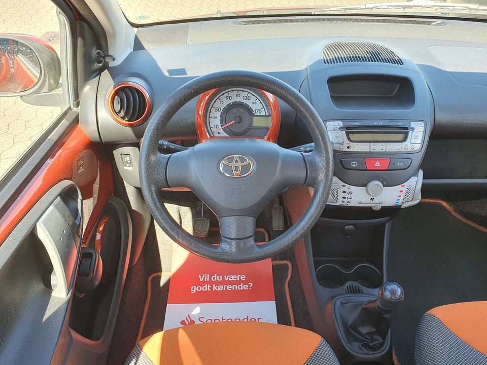 Toyota Aygo 1,0 VVT-i T2 5d