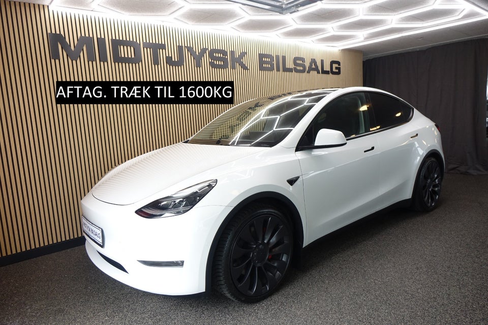 Tesla Model Y Performance AWD 5d