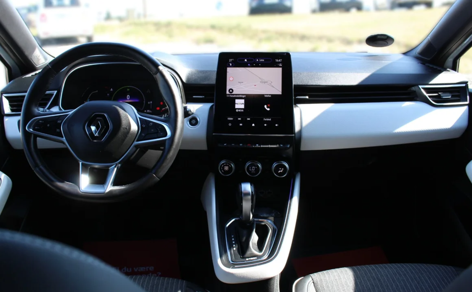 Renault Clio V 1,6 E-Tech Intens 5d