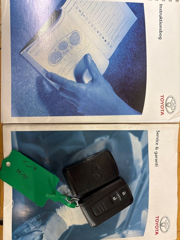 Toyota Corolla Verso 1,8 Luna 7prs 5d