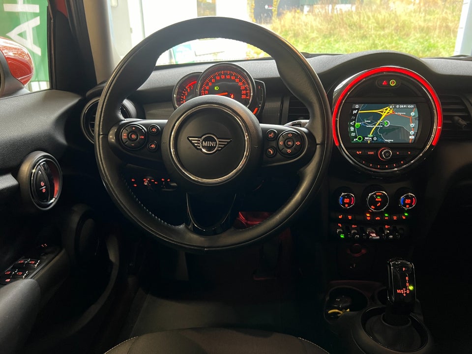 MINI Cooper 1,5 Essential aut. 5d