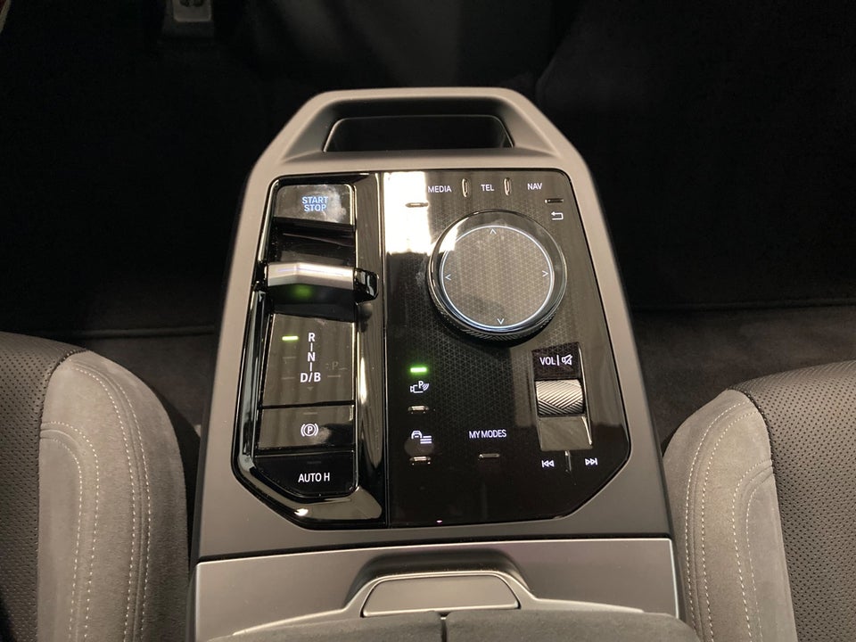 BMW iX xDrive45 M-Sport 5d