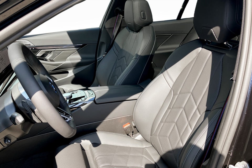 BMW i5 eDrive40 Touring Supercharged 5d