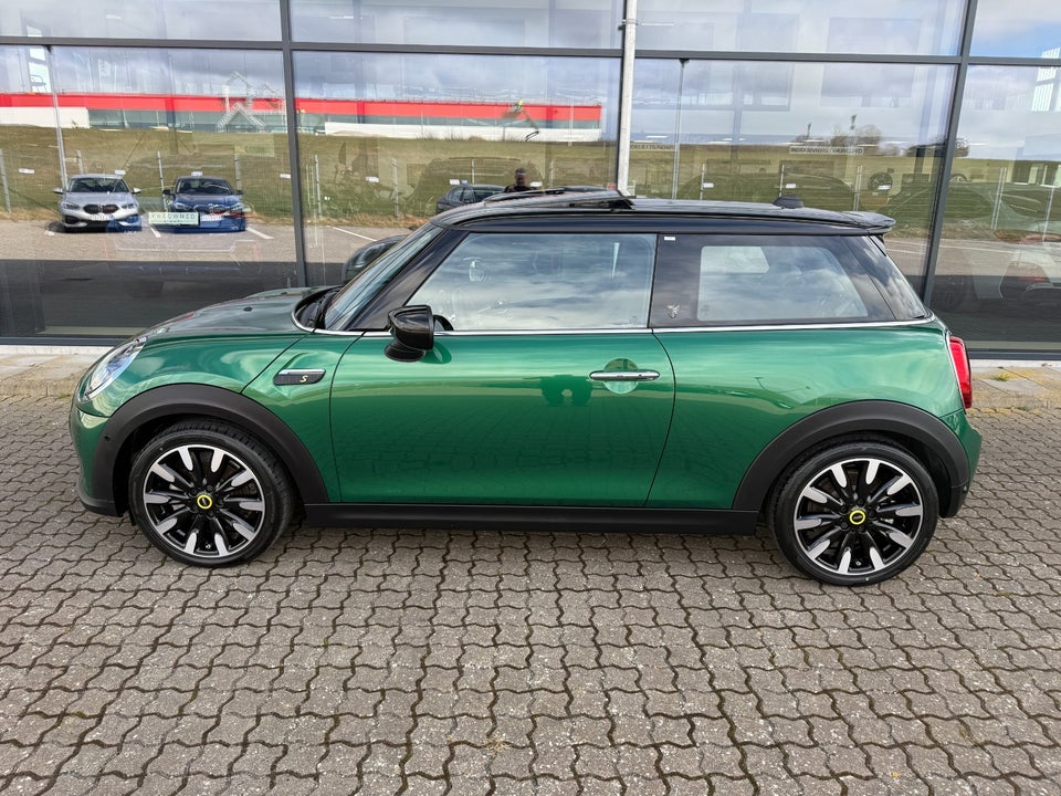 MINI Cooper SE Maximise 3d