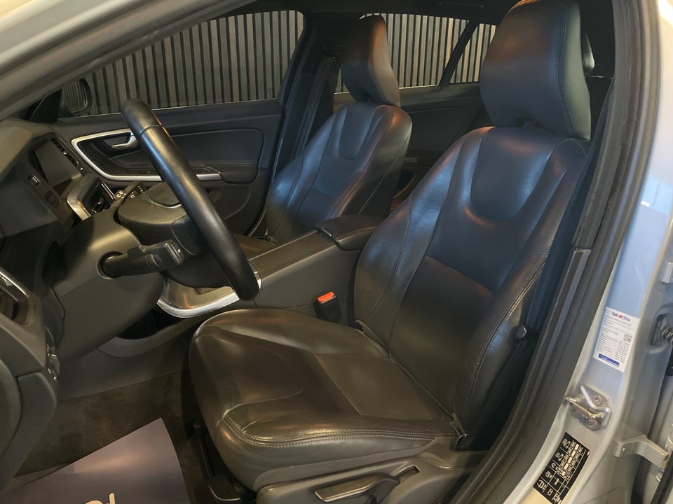 Volvo V60 2,0 D3 150 Kinetic aut. 5d