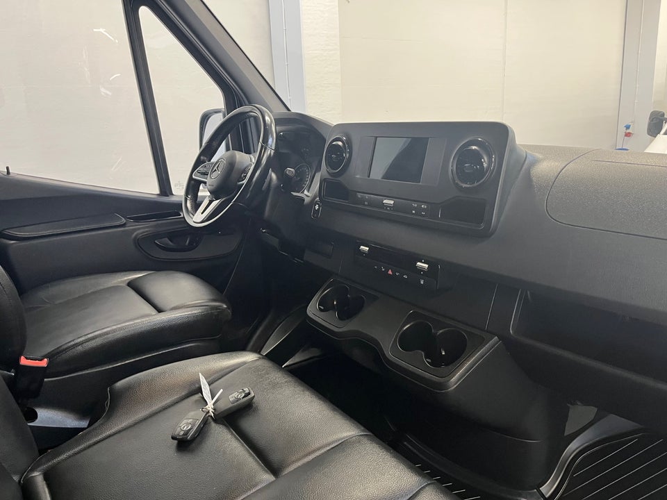 Mercedes Sprinter 317 2,0 CDi A2 Kassevogn aut. RWD
