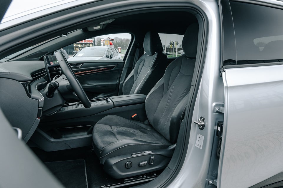 VW ID.7 77 Pro Tourer 5d