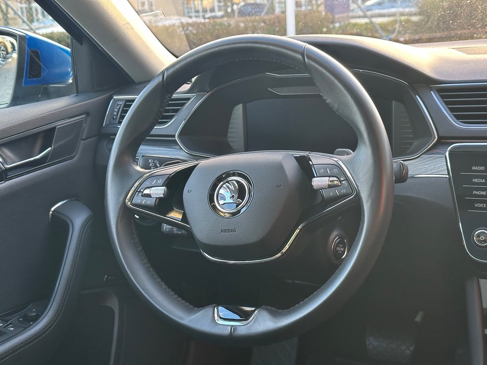 Skoda Superb 1,4 TSi iV Business Executive Combi DSG 5d