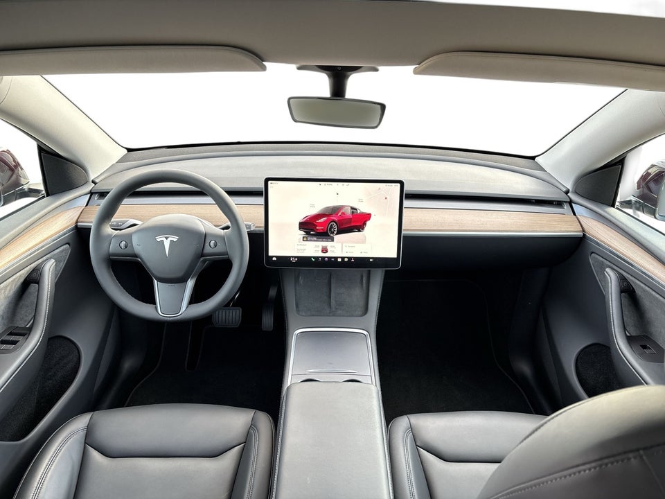 Tesla Model Y Long Range AWD 5d