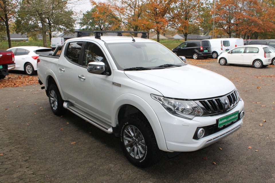 Mitsubishi L200 2,4 DI-D 181 Intense Db.Kab aut. 4d