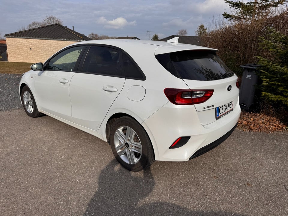 Kia Ceed 1,0 T-GDi Active 5d
