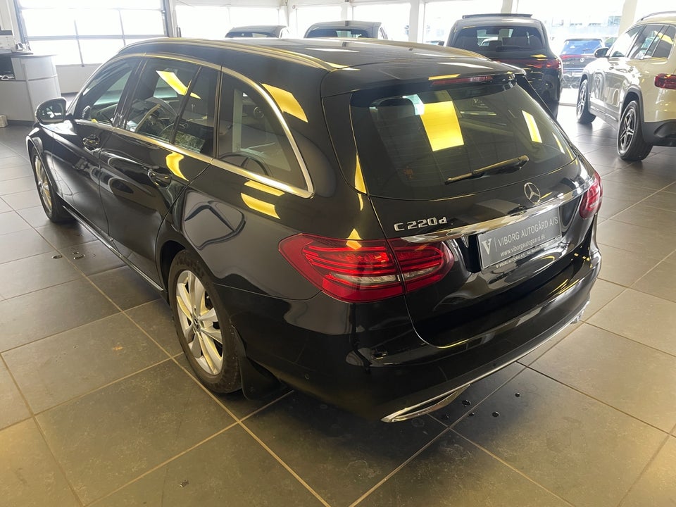 Mercedes C220 d 2,0 Avantgarde stc. aut. 5d