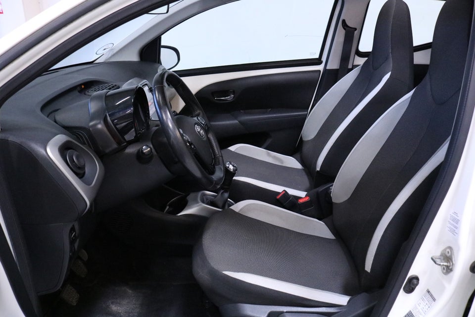 Toyota Aygo 1,0 VVT-i x-sky 5d