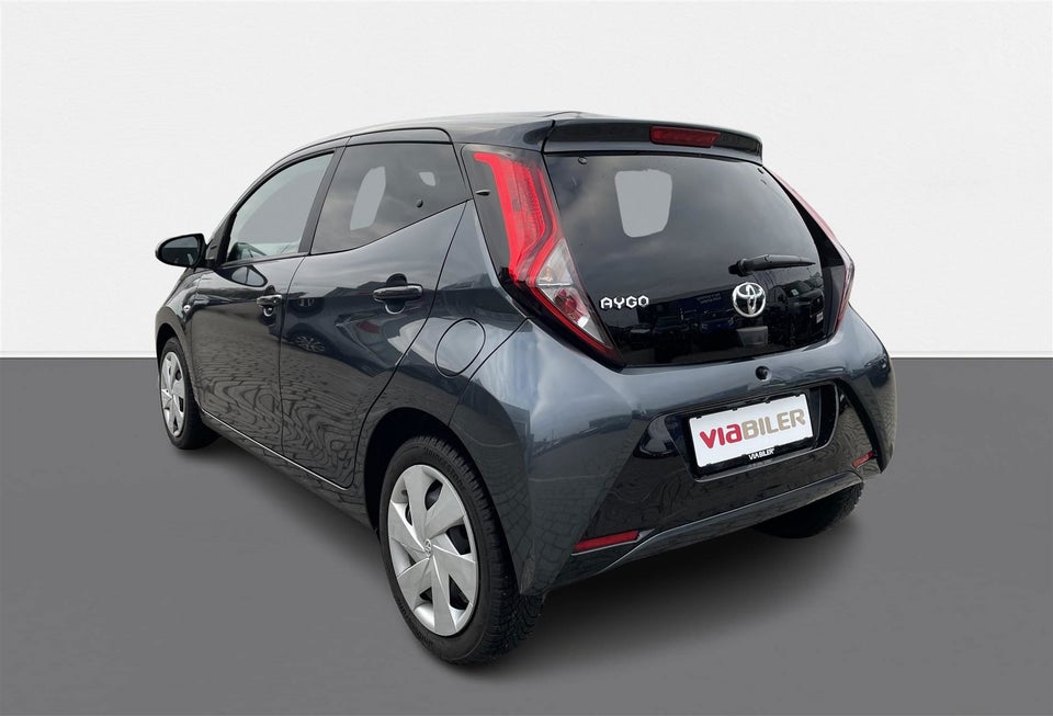 Toyota Aygo 1,0 VVT-i x-press 5d