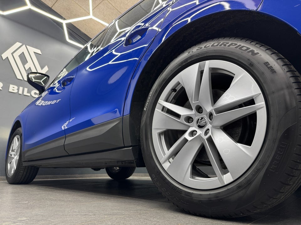 Skoda Enyaq 60 iV Loft 5d