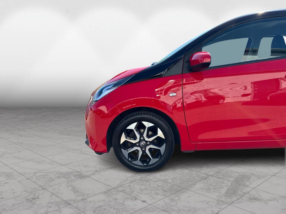 Toyota Aygo 1,0 VVT-i x-clusiv 5d