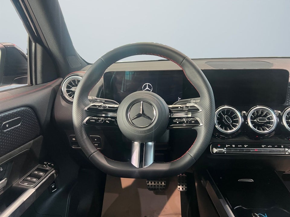 Mercedes EQB250+ AMG Advance 5d