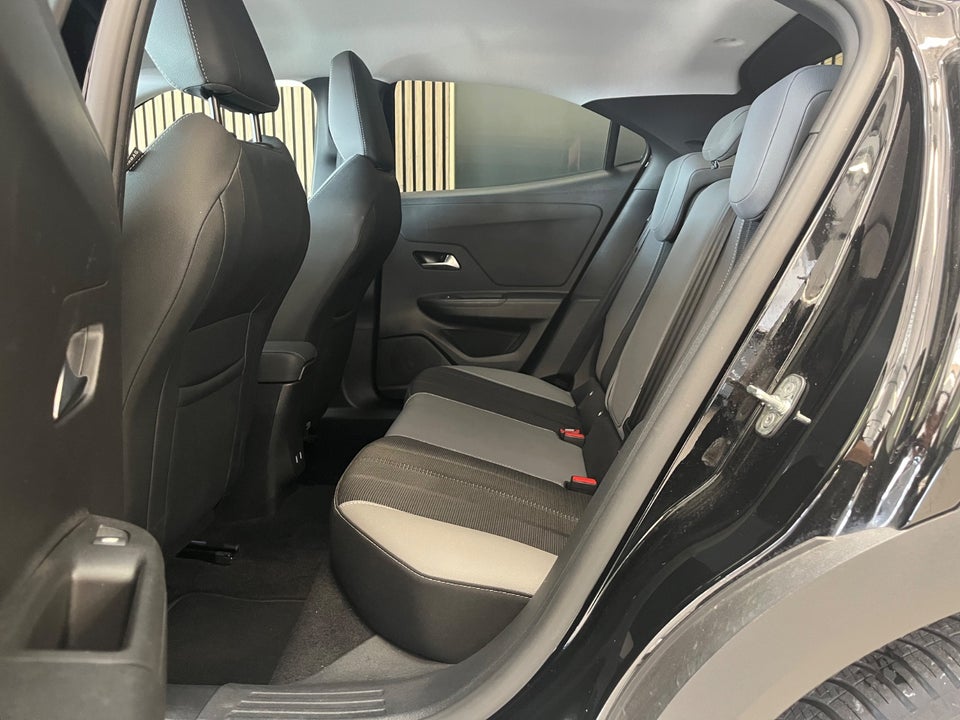 Opel Mokka-e 50 Elegance 5d