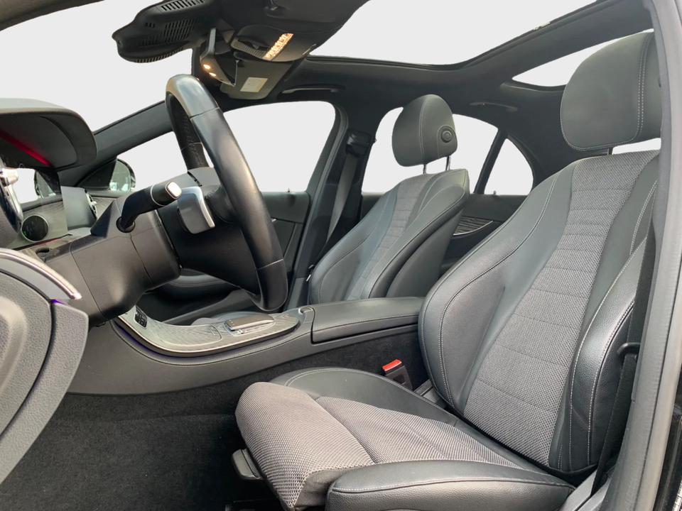 Mercedes E300 de 2,0 AMG Line aut. 4d