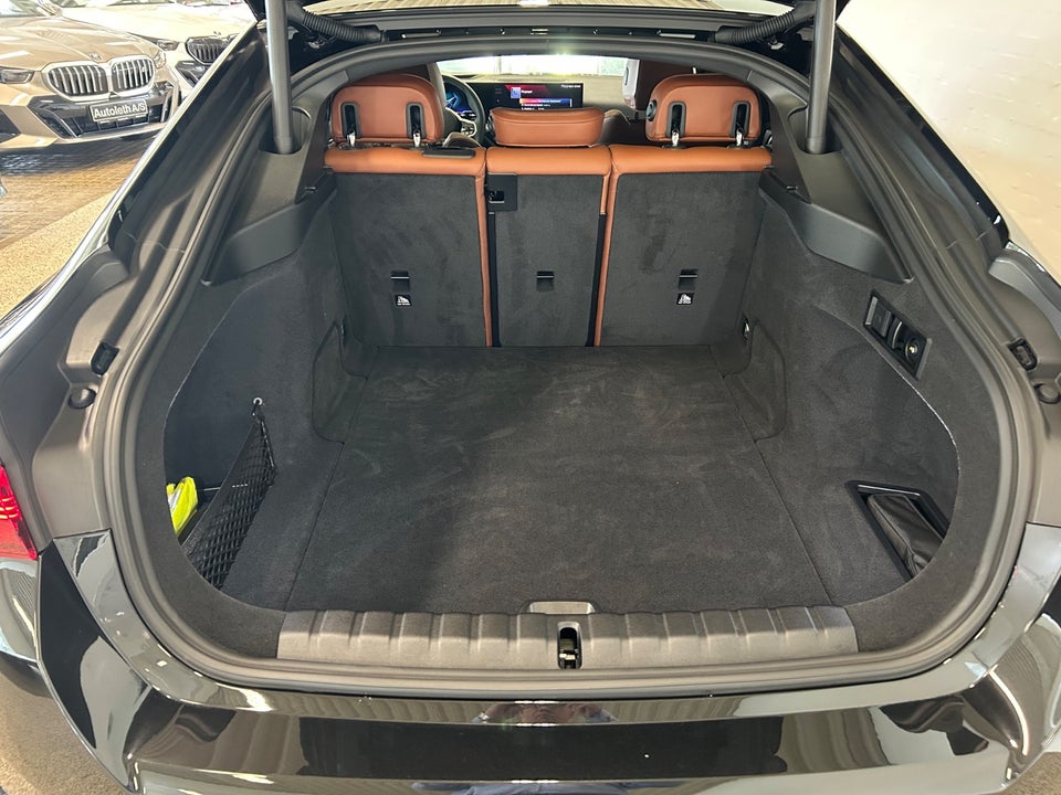 BMW i4 xDrive40 Fully Charged M-Sport 5d