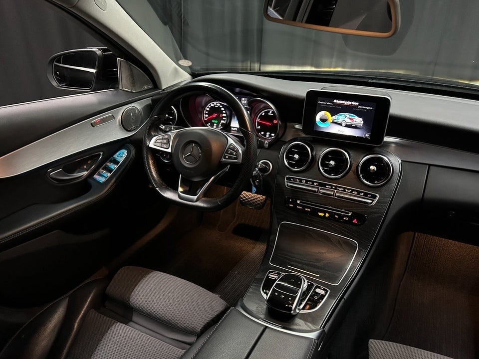Mercedes C220 d 2,0 AMG Line aut. 4d