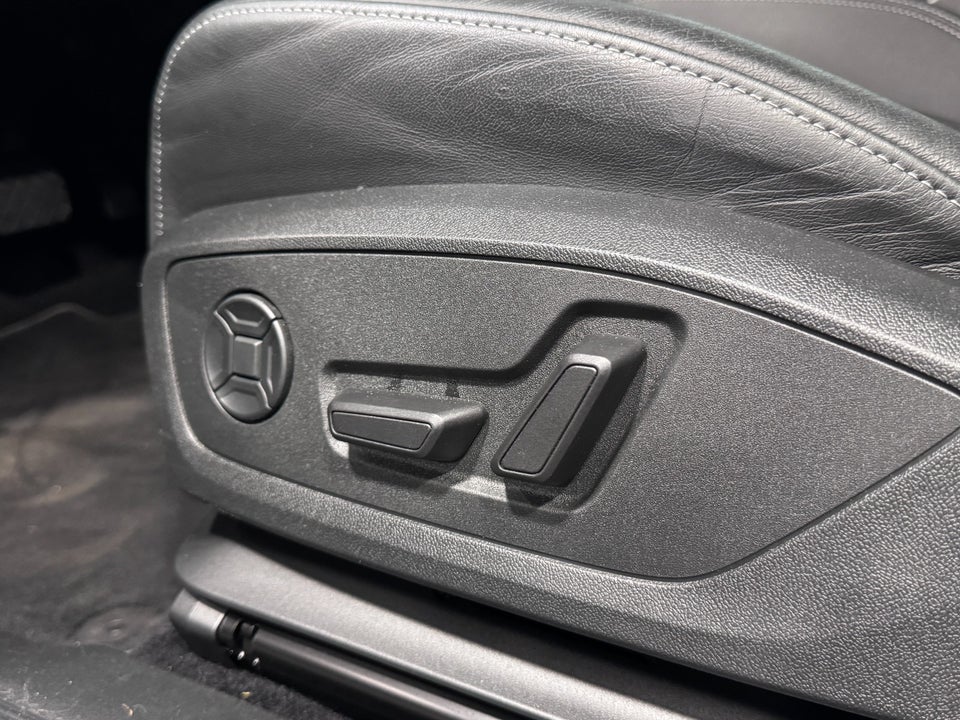 Audi Q4 e-tron 40 Advanced 5d