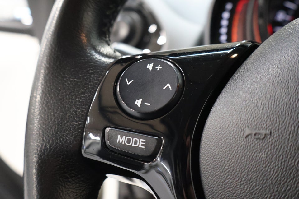 Peugeot 108 1,0 e-VTi 72 5d