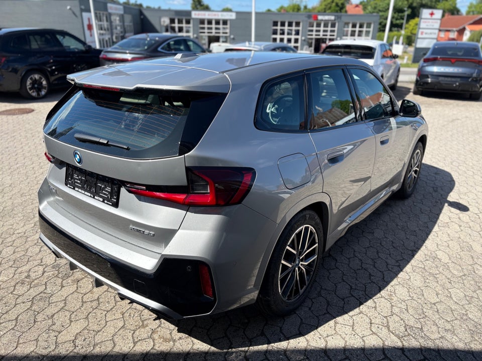 BMW iX1 xDrive30 M-Sport 5d