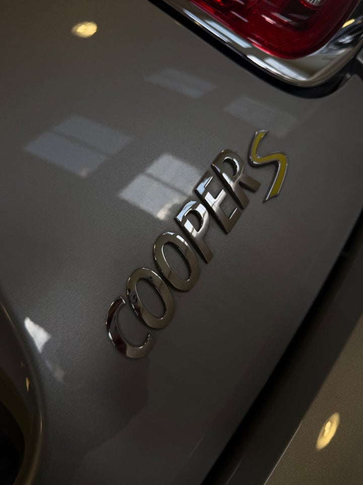 MINI Cooper SE Essential 3d