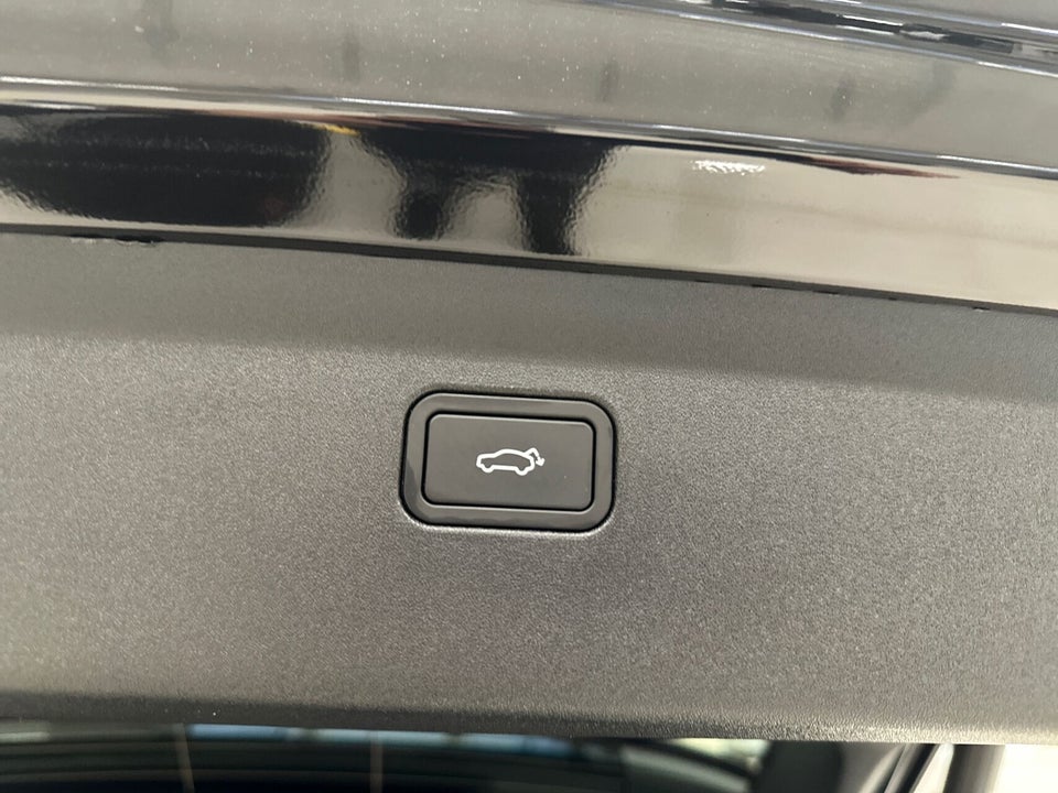 Volvo EX30 Extended Range Ultra 5d