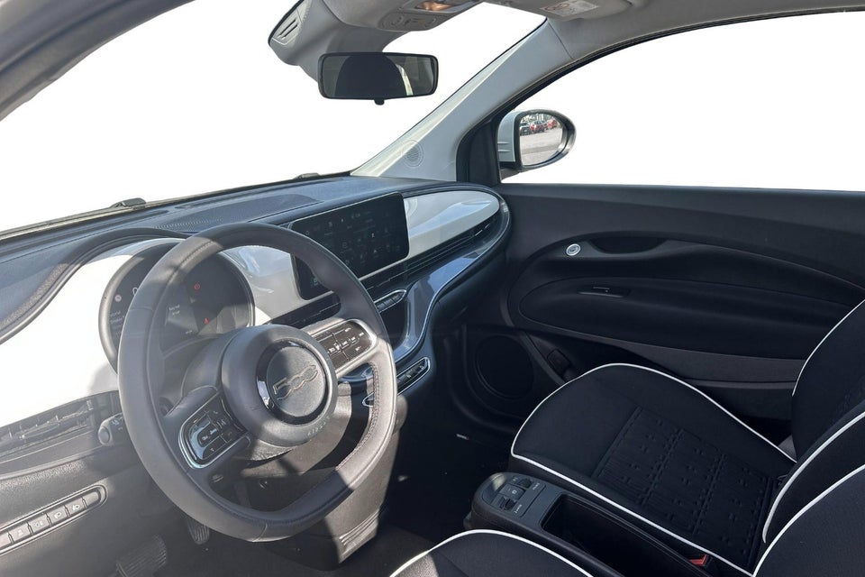 Fiat 500e 42 Icon 3d