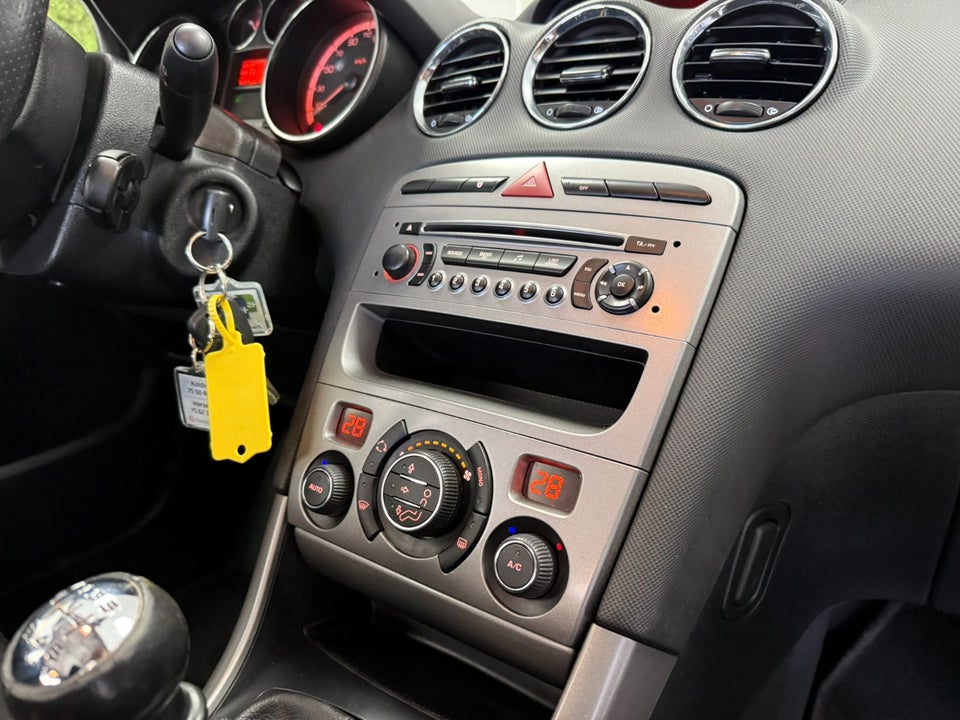 Peugeot 308 1,6 e-HDi 112 Access 5d