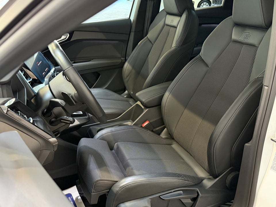 Audi Q4 e-tron 40 S-line 5d