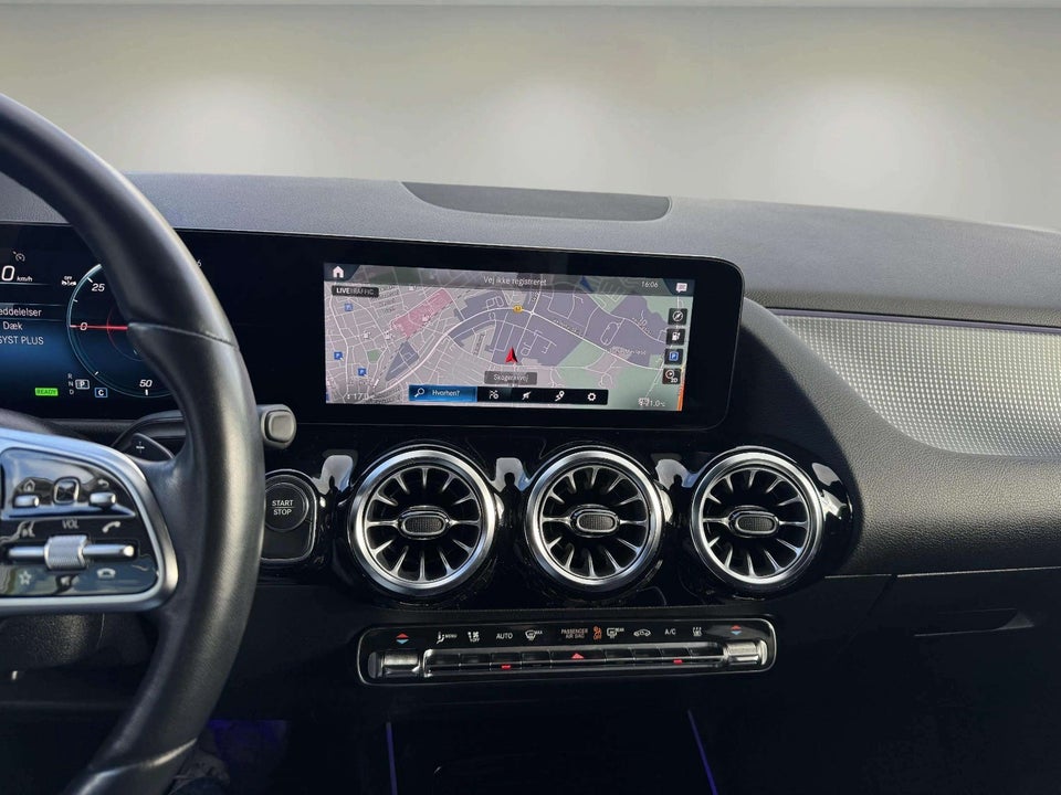 Mercedes EQA250+ Progressive 5d