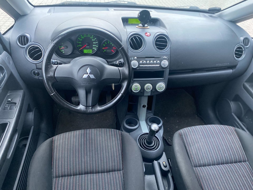 Mitsubishi Colt 1,3 Invite Coolpack 5d