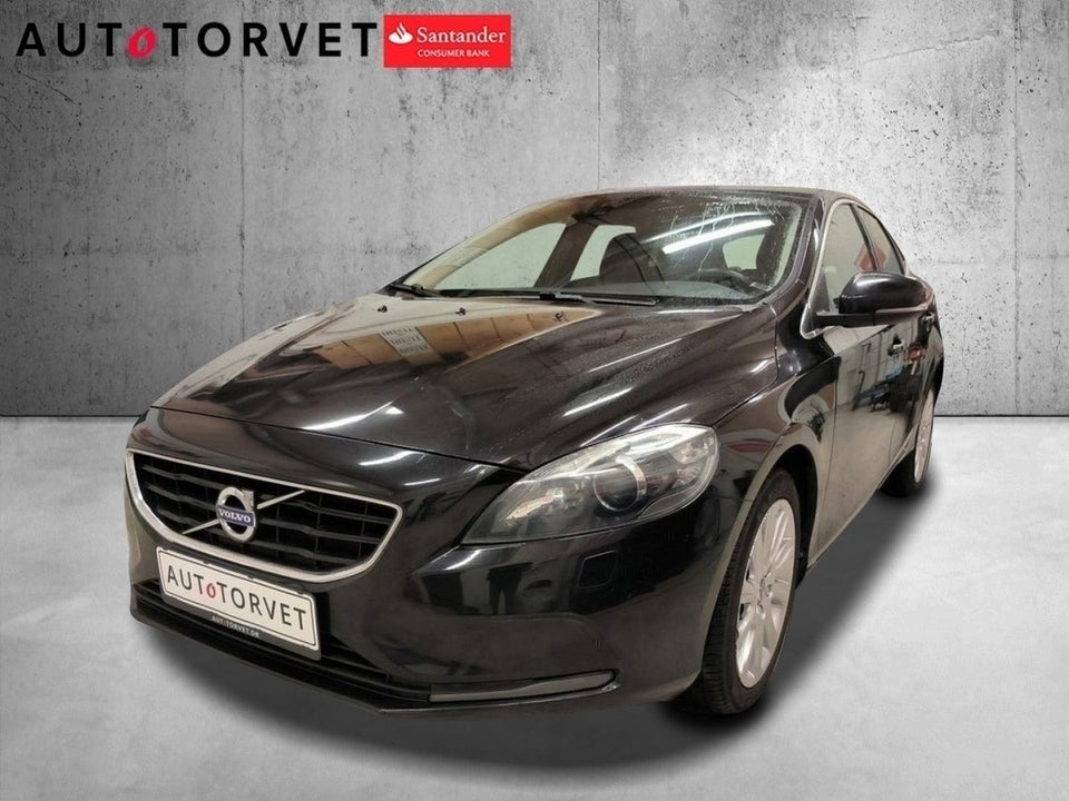 Volvo V40 2,0 D2 120 Momentum aut. 5d