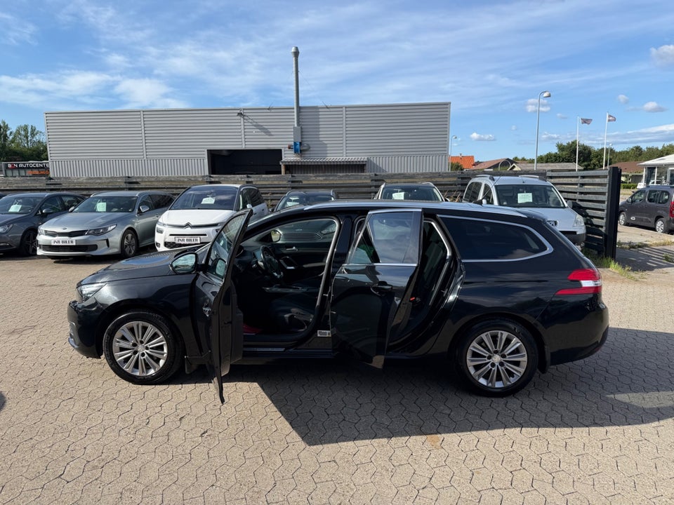 Peugeot 308 1,6 BlueHDi 120 Allure SW 5d