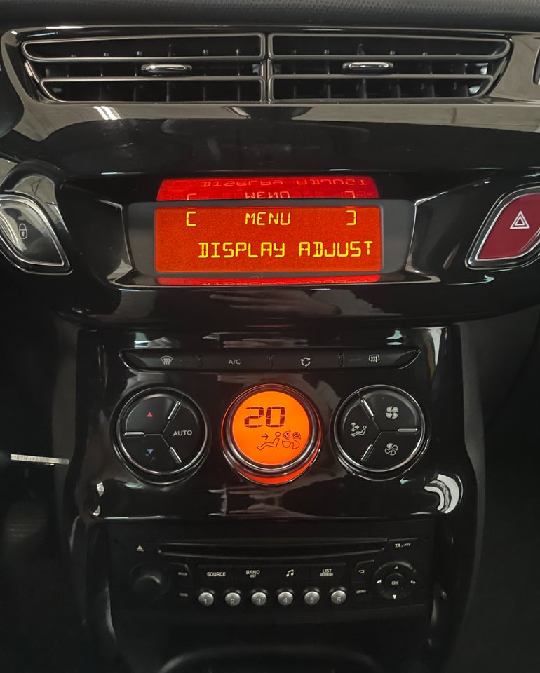 Citroën DS3 1,2 VTi 82 Style Cabrio 2d