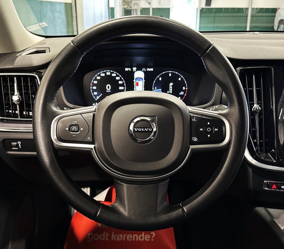 Volvo V60 2,0 D4 190 Momentum aut. 5d