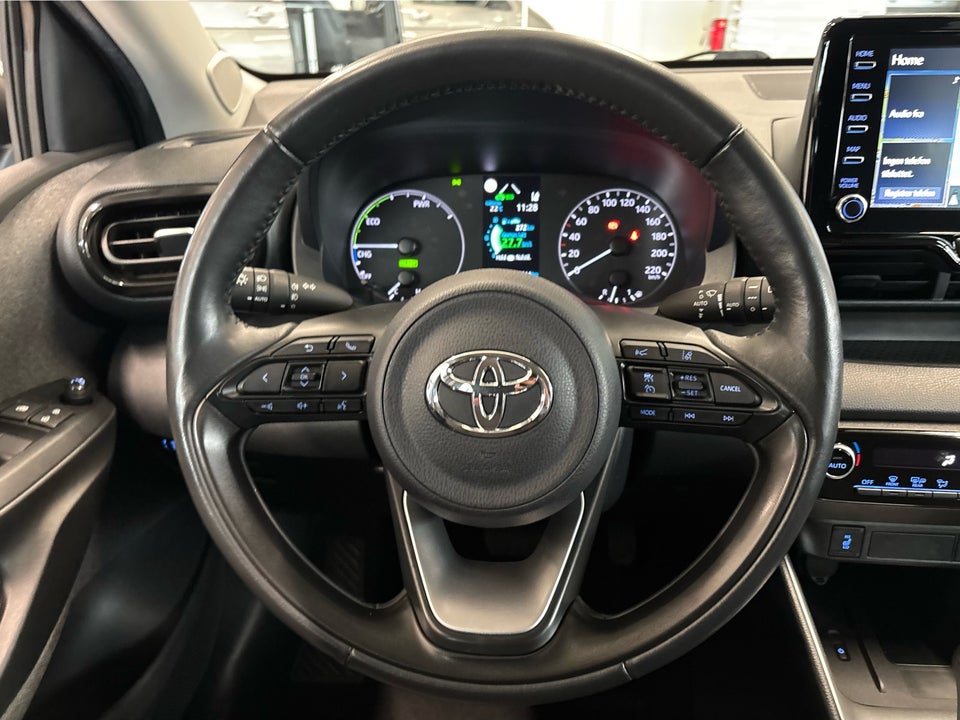 Toyota Yaris 1,5 Hybrid H1 e-CVT 5d