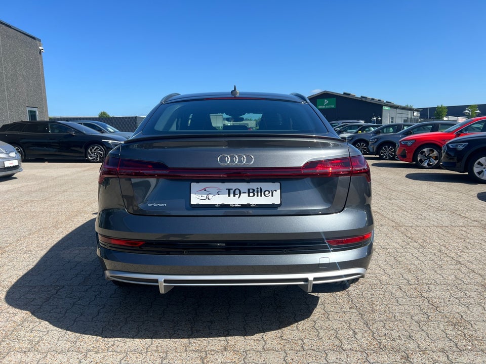 Audi e-tron 55 S-line Sportback quattro 5d