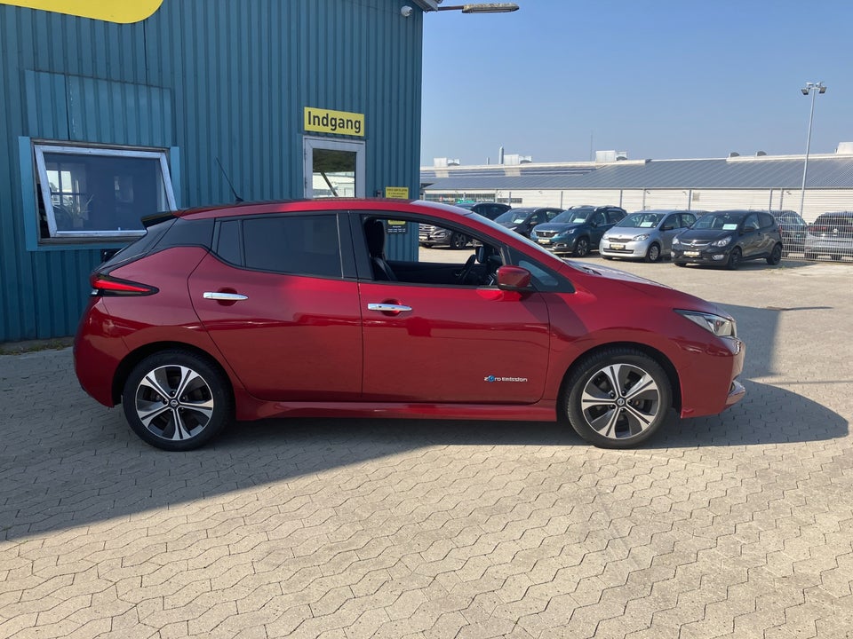 Nissan Leaf 40 N-Connecta 5d