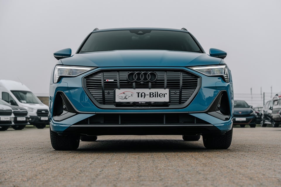 Audi e-tron 55 S-line quattro 5d