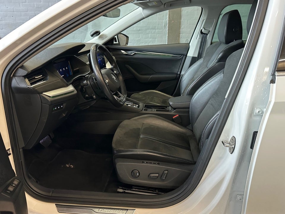 Skoda Octavia 1,4 TSi iV Plus Combi DSG 5d